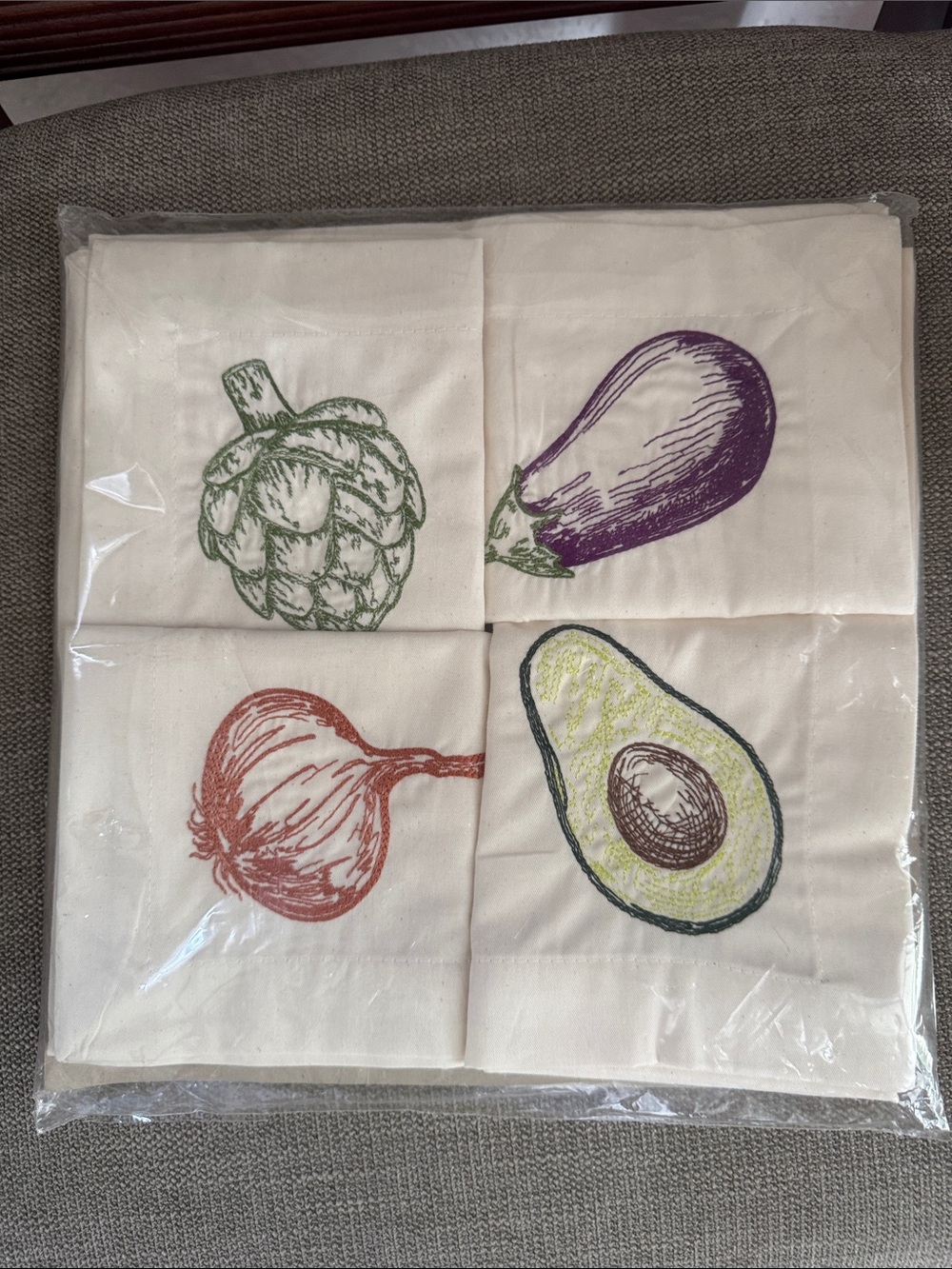 Trader Joe’s Embroidered 100% Cotton Napkins NWT - Picture 7 of 9